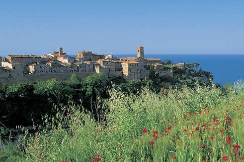 Discovering Fermo and its coastline