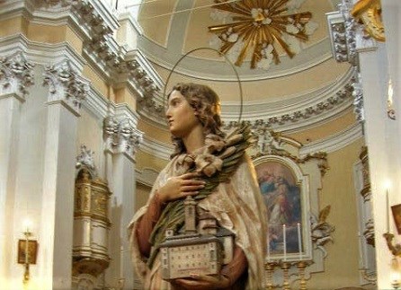 Statua di Santa Maria Goretti (dal sito ufficiale del Santuario)
