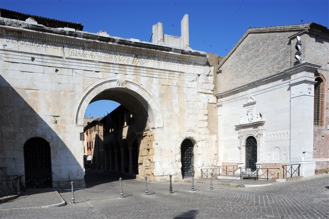 Fano - Arco di Augusto e mura augustee