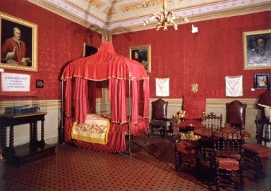 Museo Pio IX, Camera da letto