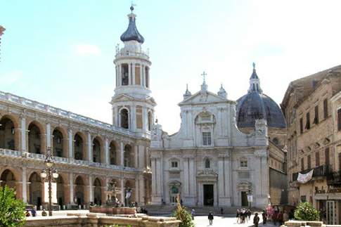 Prospetto della Basilica di Loreto