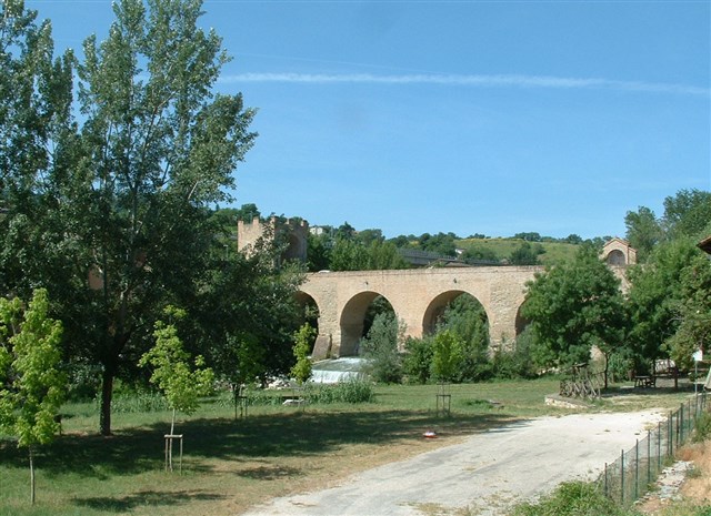 Area verde Ponte del Diavolo CEA Tolentino