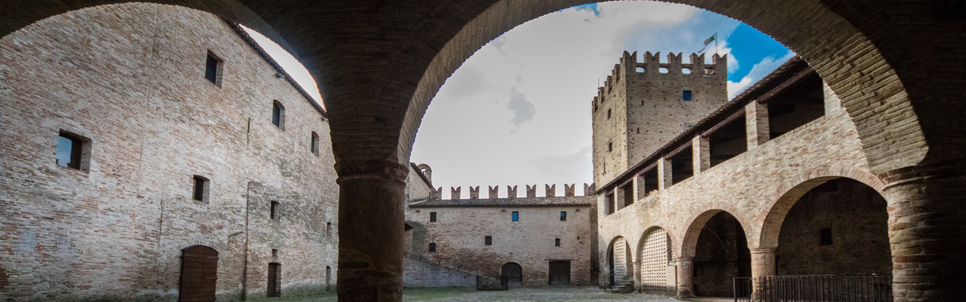 Tolentino - Castello della Rancia