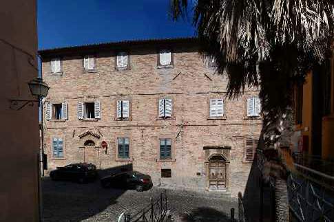 Fermo - Palazzo Pelagallo