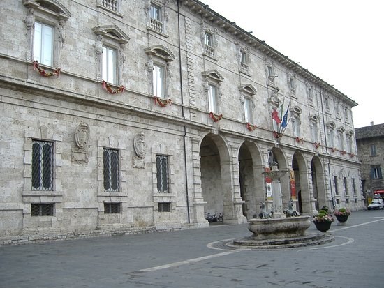 Palazzo dell'Arengo - Pinacoteca Civica