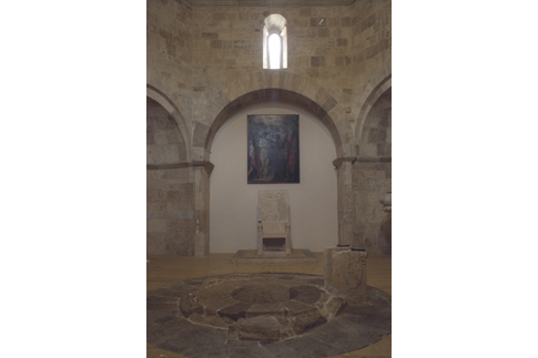 Resti della vasca battesimale all'interno del Barristero di S. Giovanni