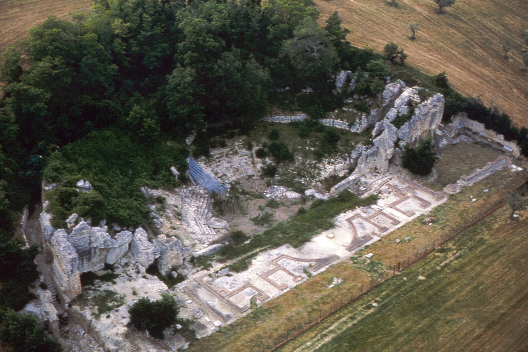 Parco Archeologico Urbs Salvia - Anfiteatro Romano