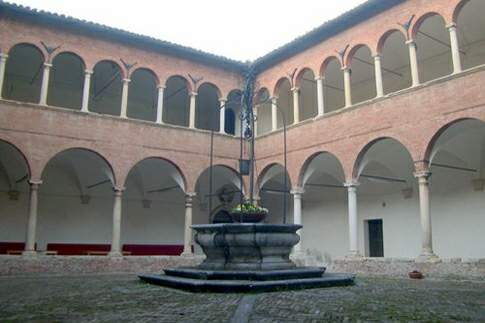 Chiostro del Convento dei Ss. Biagio e Romualdo