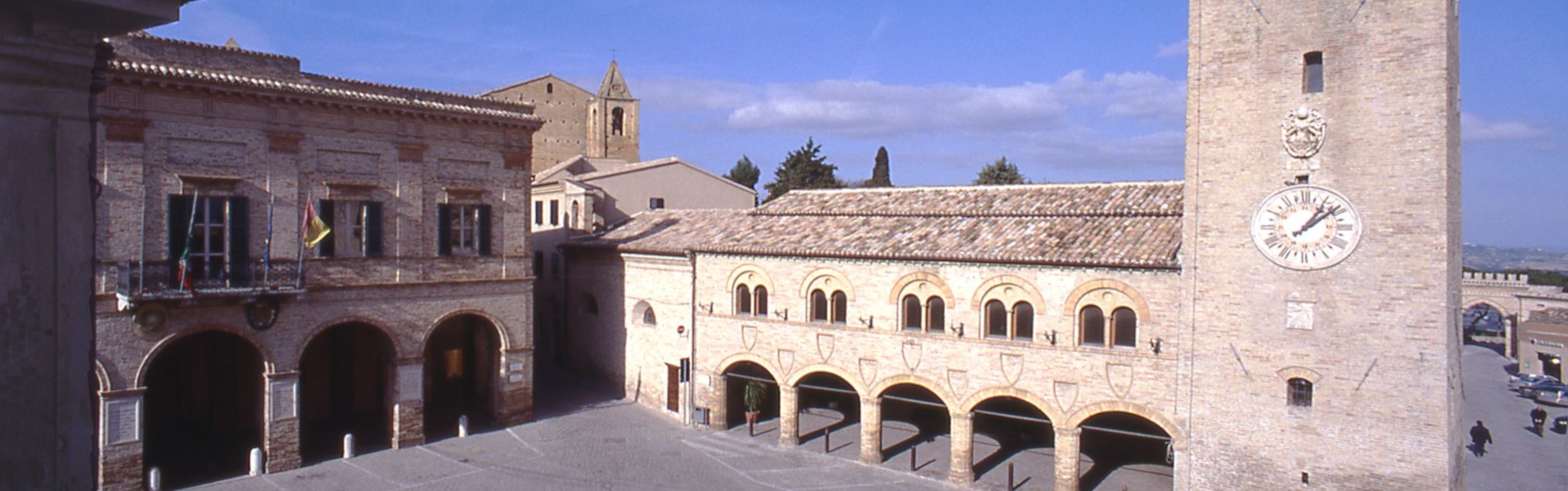 Montelupone - Piazza