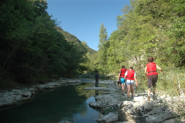 escursione sul fiume Burano CEA Monte Catria