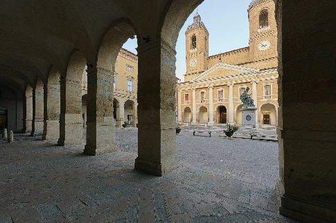 Camerino - Piazza principale del centro storico