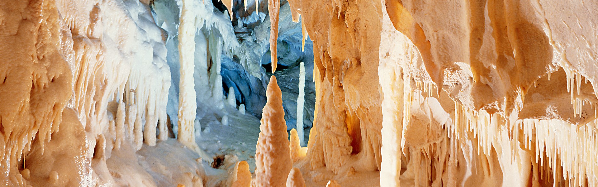 Grotte di Frasassi - Parco regionale Gola della Rossa e di Frasassi
