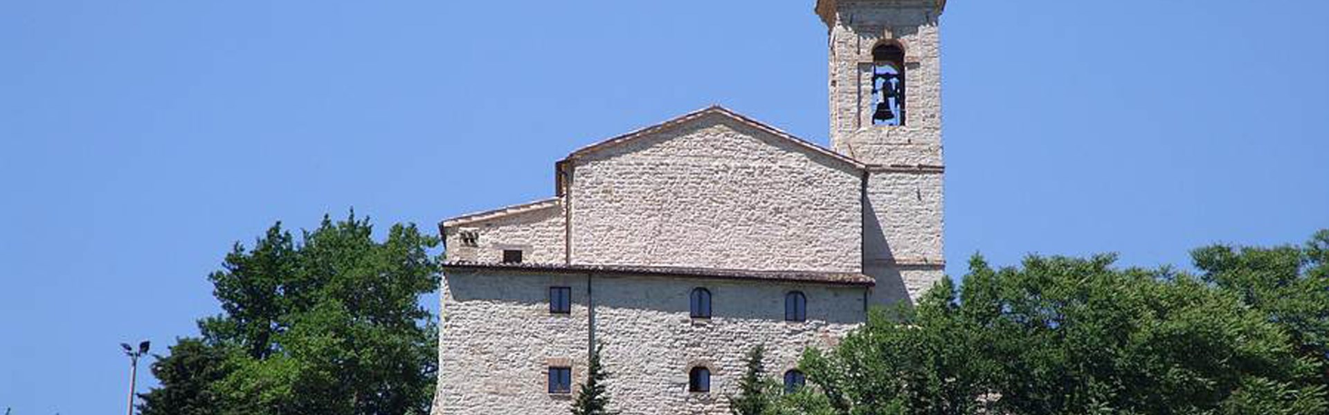 Cessapalombo - veduta chiesa S. Benedetto