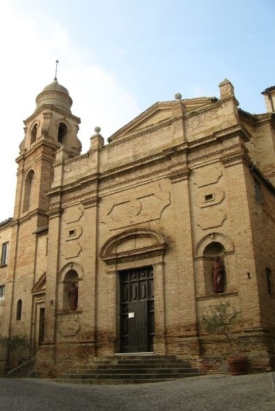 Treia - Chiesa di Santa Chiara - Esterno
