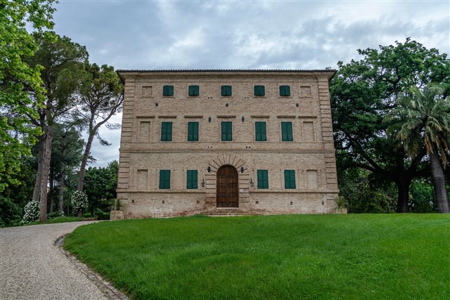 Castel di Lama – Giardini di Villa Seghetti Panichi